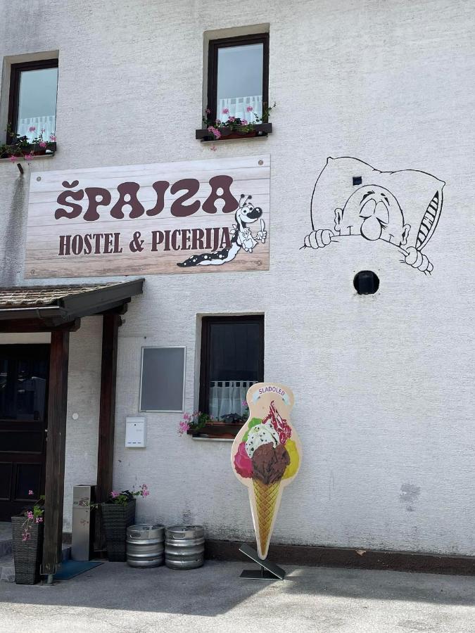 Hostel In Picerija Spajza Mojstrana Luaran gambar