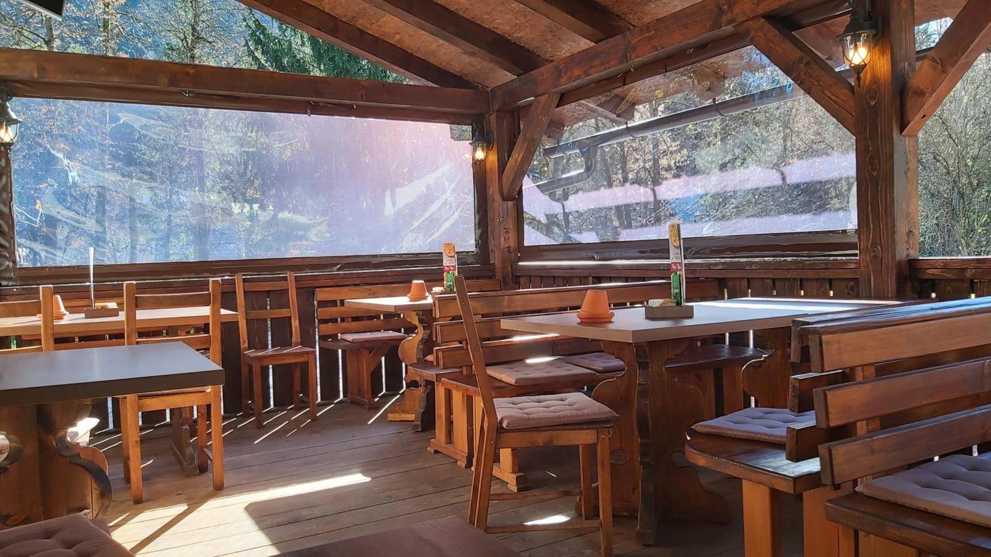 Hostel In Picerija Spajza Mojstrana Luaran gambar